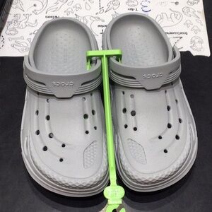 Crocs M7 Gray